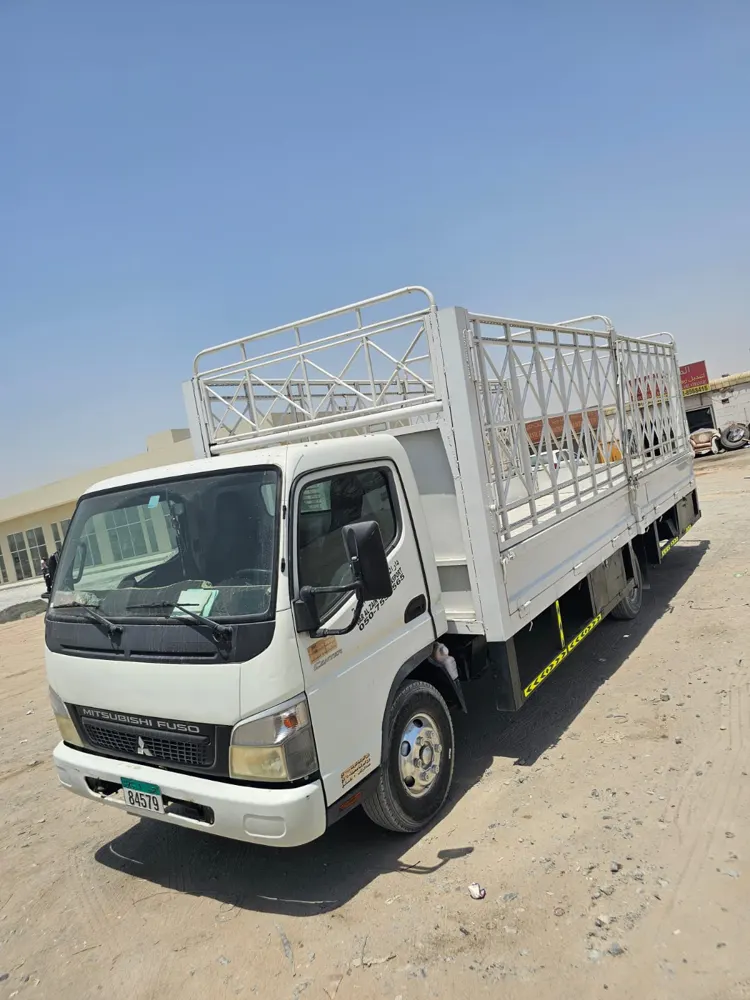 6 meter pickup truck available for rent in Sharjah